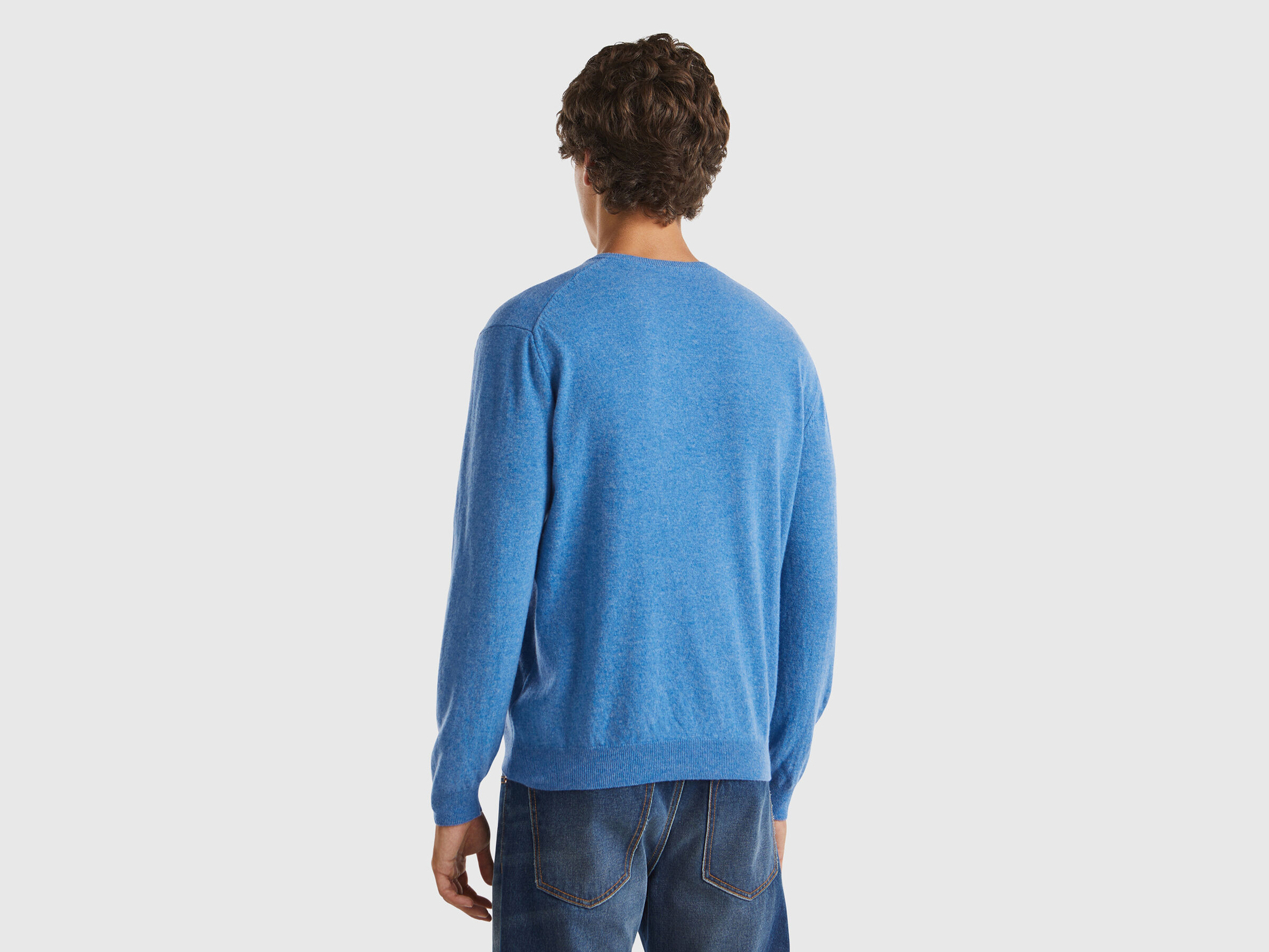 V NECK SWEATER L/S Homme image number 2